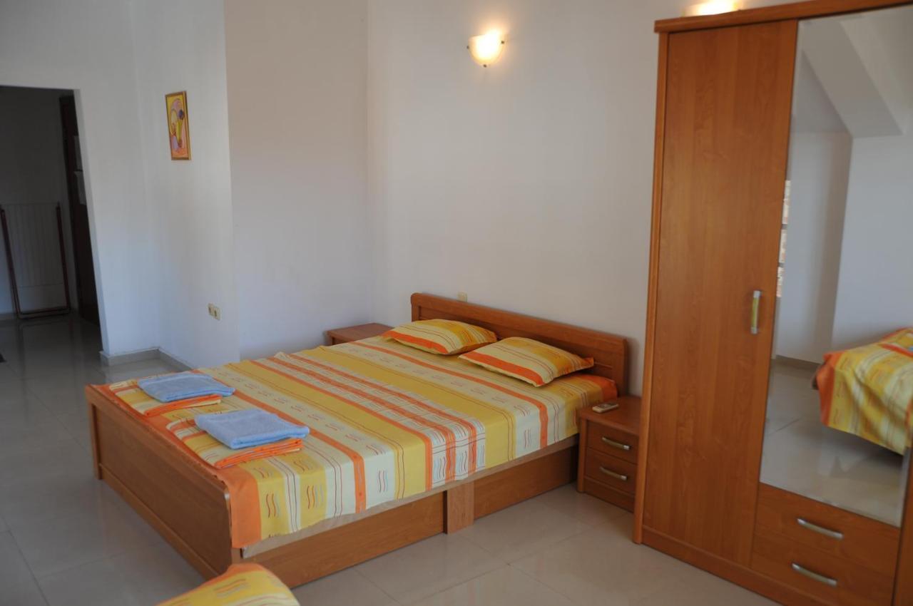 Villa Viktoria Studios Tsarevo Habitación foto